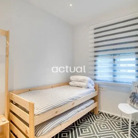 Apartment Avinguda Madrid 27 Bajos B
